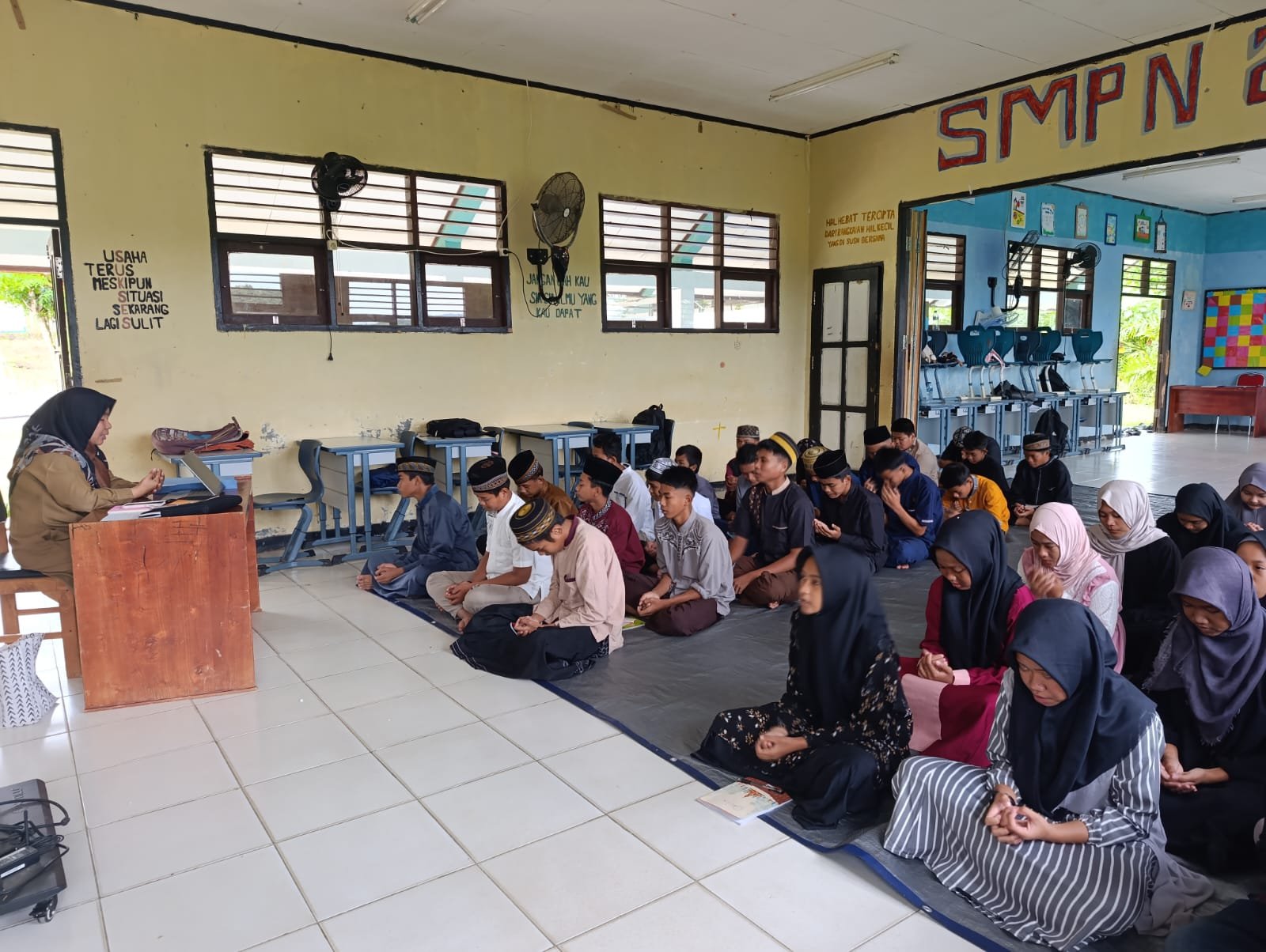 Pesantren Kilat Ramadhan sebagai Program Pembinaan Karakter Siswa