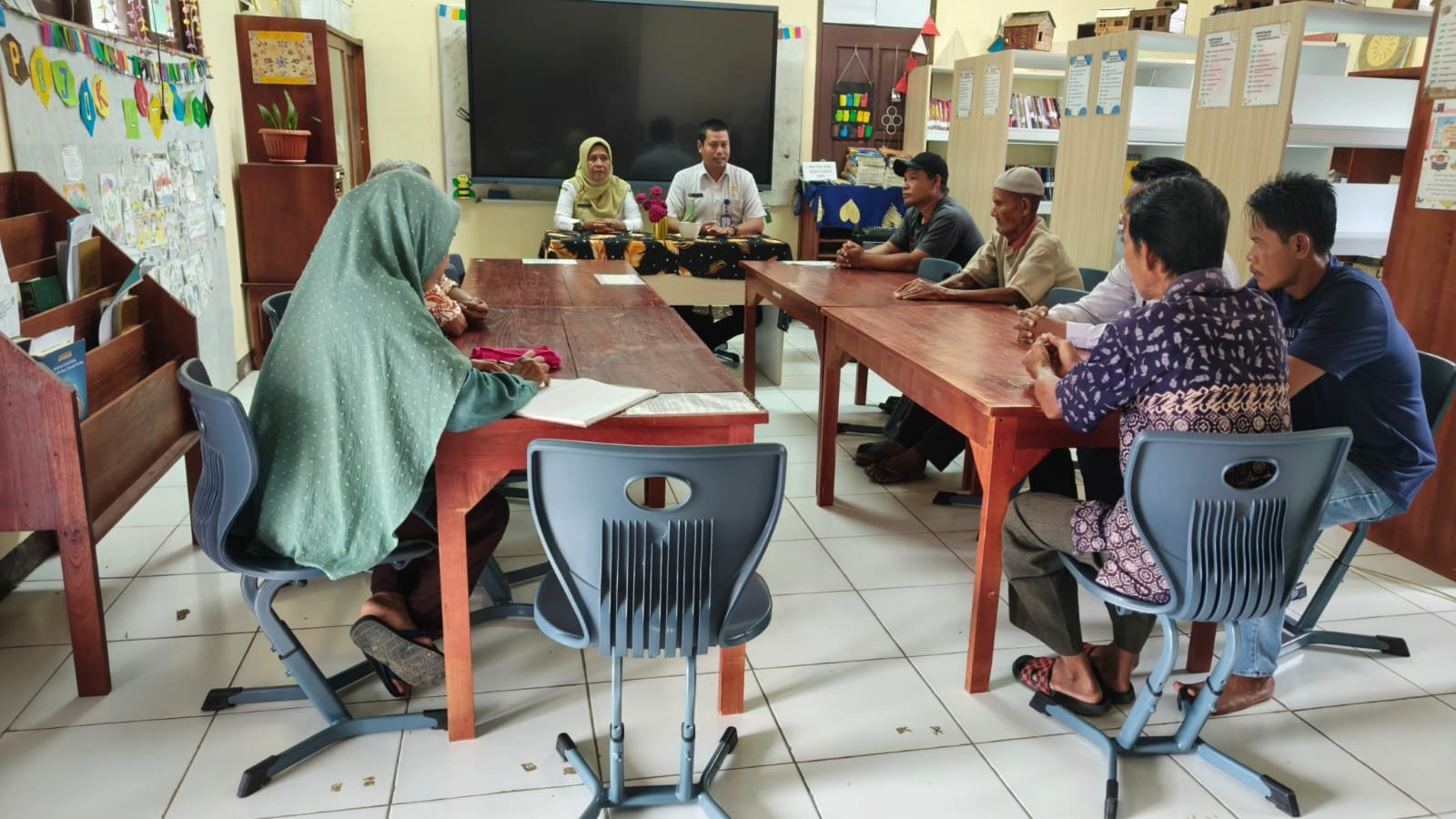Kolaborasi Sekolah Dan Masyarakat Dalam Mendukung Program Adiwiyata Di SMPN 24 PPU